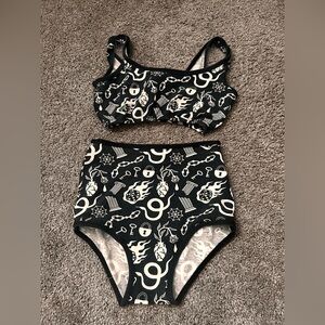 NOOWORKS collab with while Odin sleeps